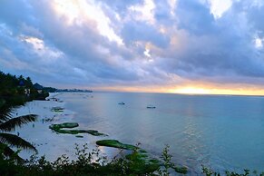 Voyager Beach Resort