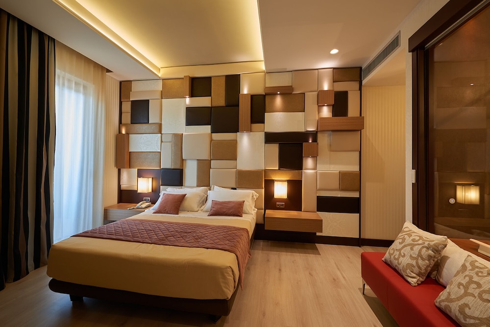 T Hotel Lamezia