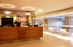 Atrium Hotel