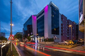 Atrium Hotel