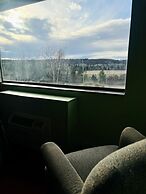 Lively Inn & Suites