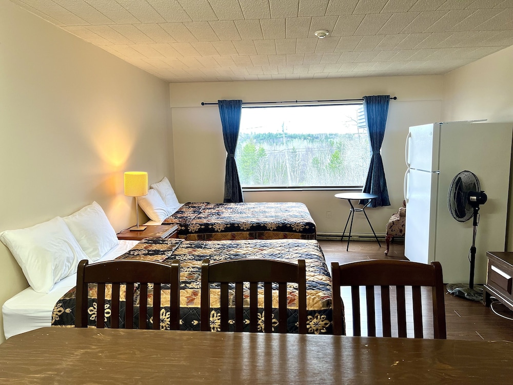 Lively Inn & Suites