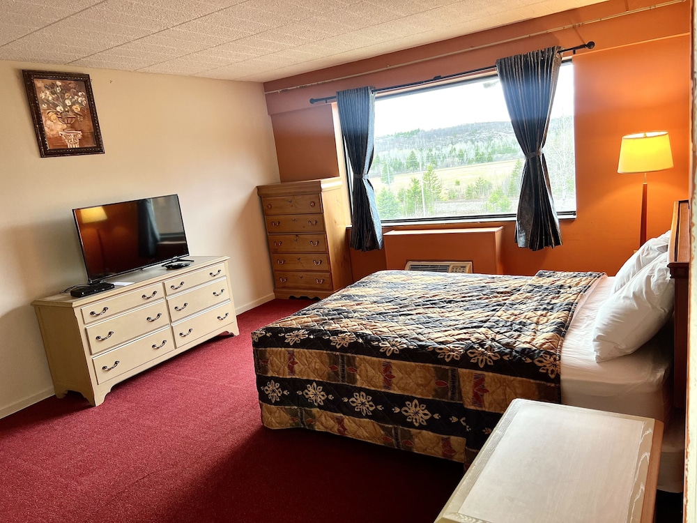Lively Inn & Suites