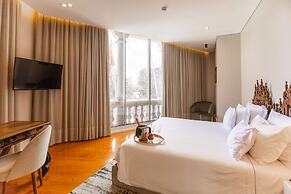 Avenida Boutique Hotel