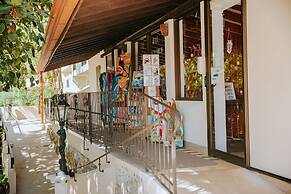 Parador Nature Resort and Spa