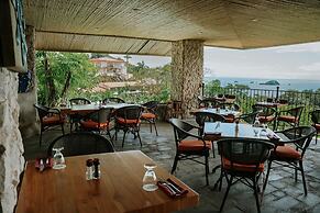 Parador Nature Resort and Spa