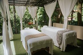 Parador Nature Resort and Spa