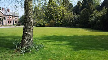 Burn Hall Hotel