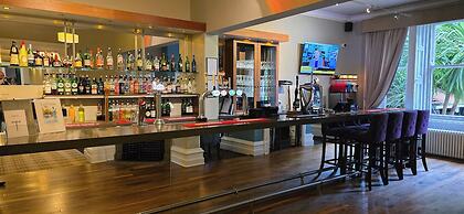 Burn Hall Hotel