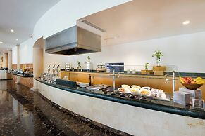 Courtyard By Marriott Cancun Airport