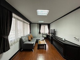 Yellow Ribbon Hills, Boutique Suites