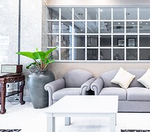 Yellow Ribbon Hills, Boutique Suites