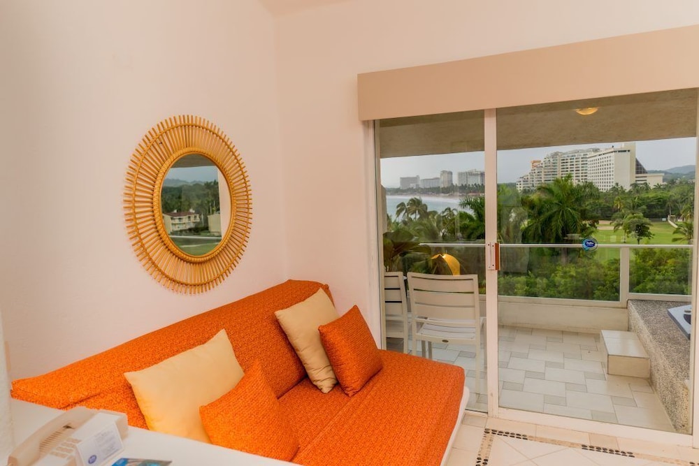Pacífica Resort Ixtapa All-Inclusive