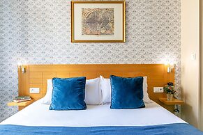 Hotel Romance Malesherbes by Patrick Hayat