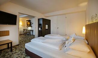 ARCOTEL Camino