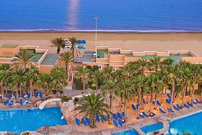 Playacapricho Hotel