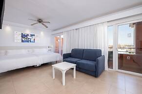 Playacapricho Hotel