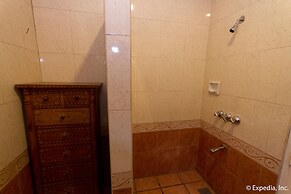 Crown Regency Residences - Cebu