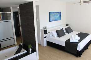  Playadulce Hotel