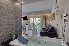  Playadulce Hotel