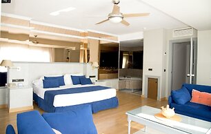  Playadulce Hotel