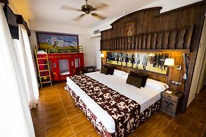  Playadulce Hotel