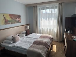 Famulus Hotel
