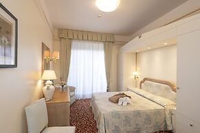 Hotel Astoria