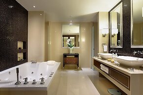 Hilton Bangkok Grande Asoke
