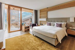 Lajadira Hotel & Spa