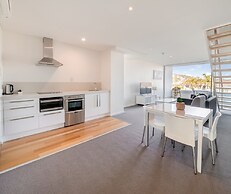 Oaks Nelson Bay Lure Suites