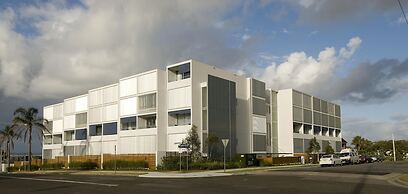 Oaks Nelson Bay Lure Suites