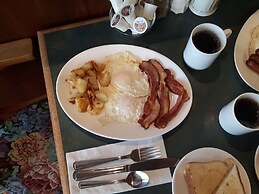 Fuller Lake Motel