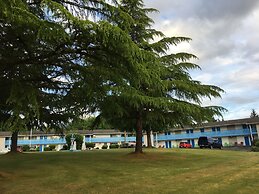 Fuller Lake Motel