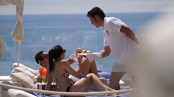 Playacalida Hotel