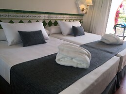 Playacalida Hotel