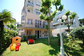 Hotel Carillon
