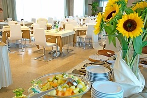 Hotel Carillon