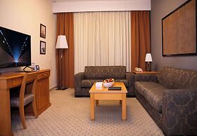 Golden Tulip Sharjah