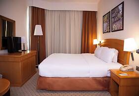 Golden Tulip Sharjah