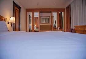 Golden Tulip Sharjah