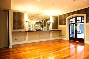 Mulroy Woods Hotel
