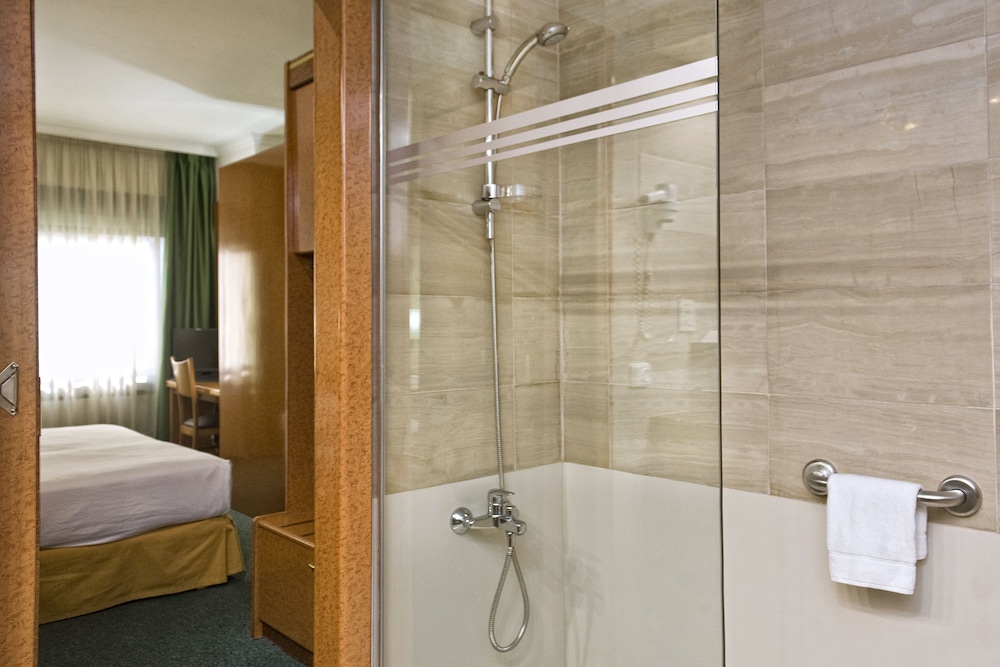 Acacia Suite