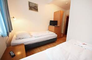 City Hotel Storch