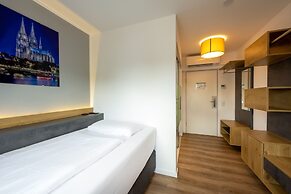 Hotel Triton