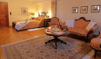 Argentikon Luxury Suites