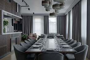 Riviera House