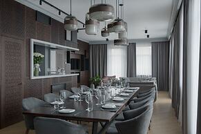 Riviera House