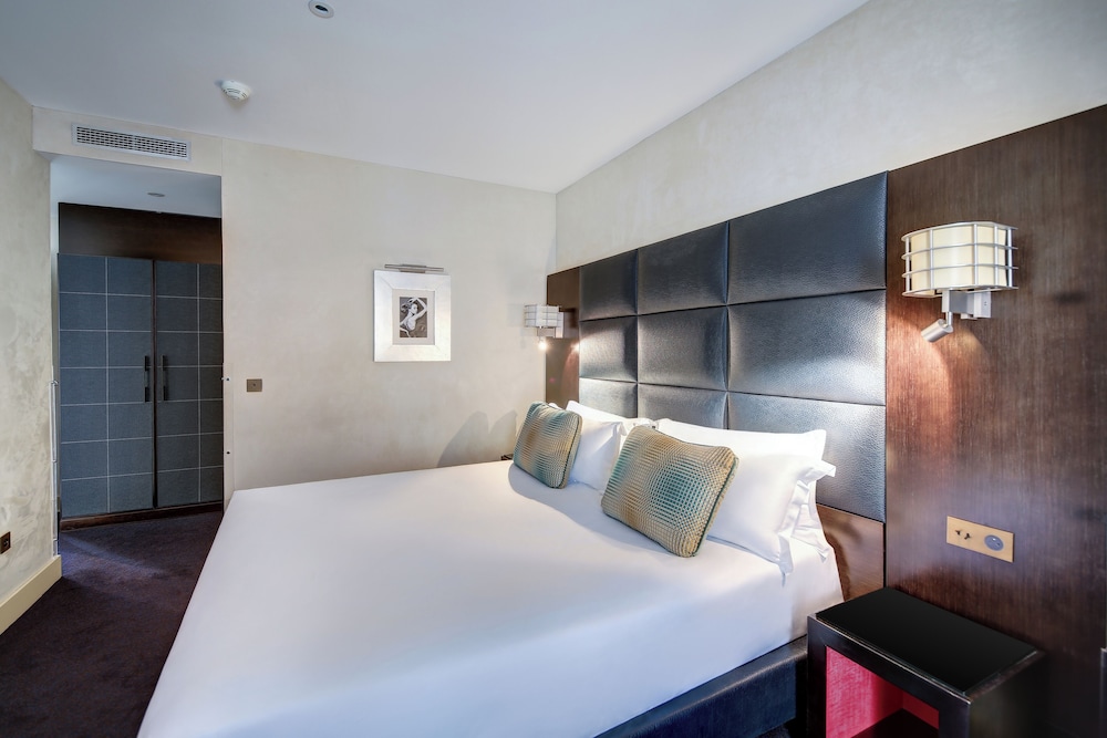 Chalgrin Boutique Hotel