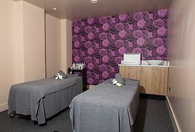 Springfield Hotel & Health Club
